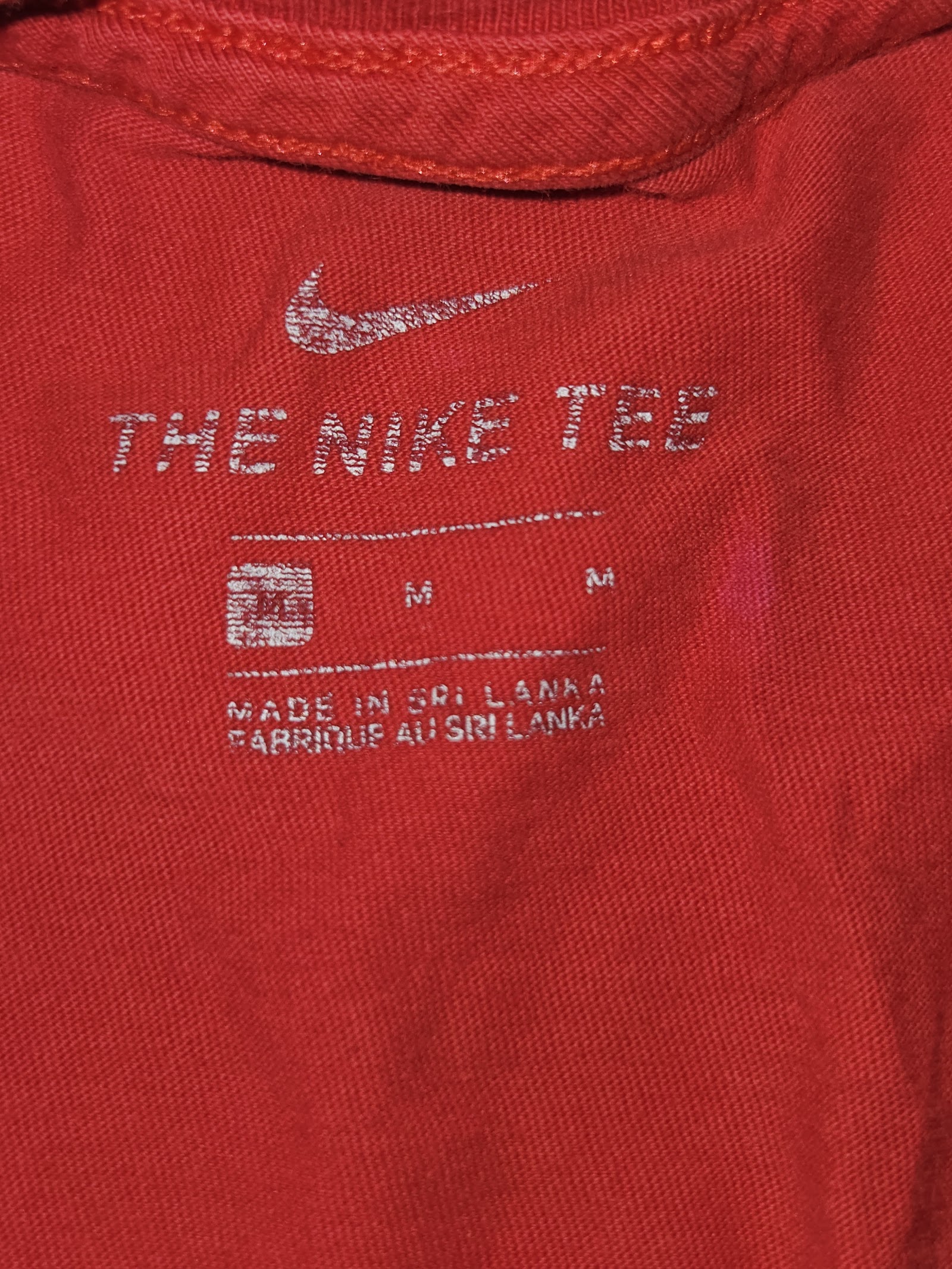 Genuine Nike Red Swoosh Logo T-Shirt Size M, M, photo 3
