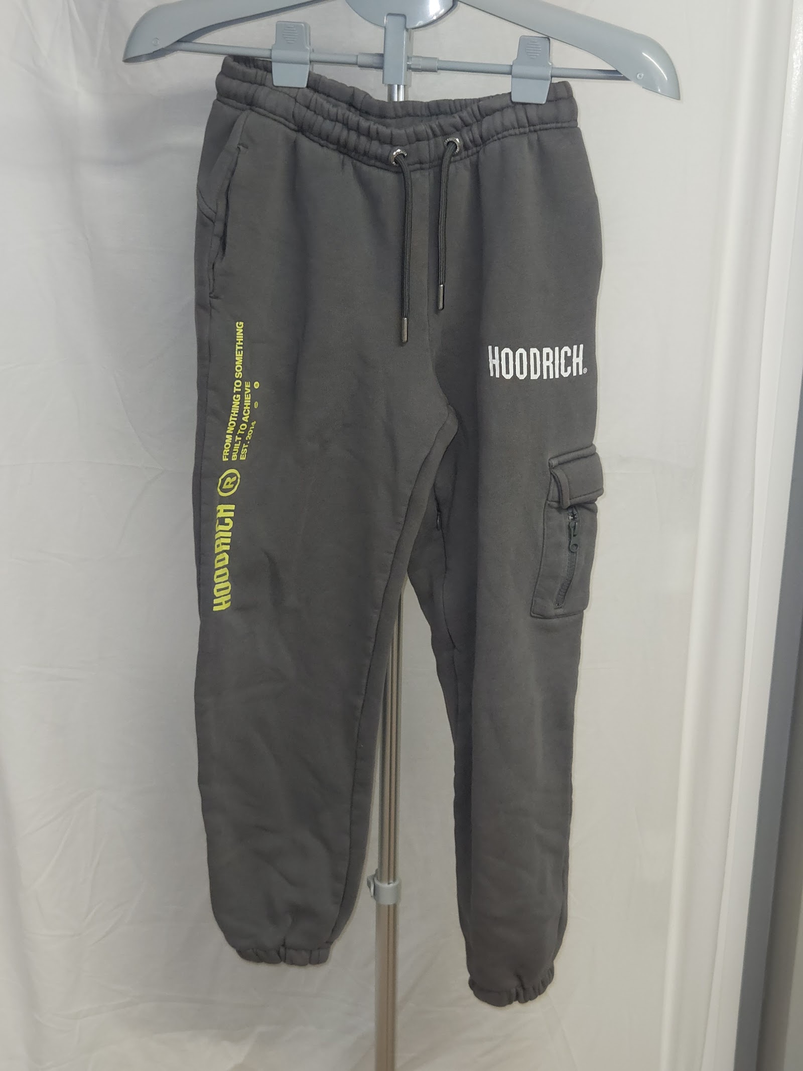 Hoodrich Charcoal utility-logo cargo cuffed joggers