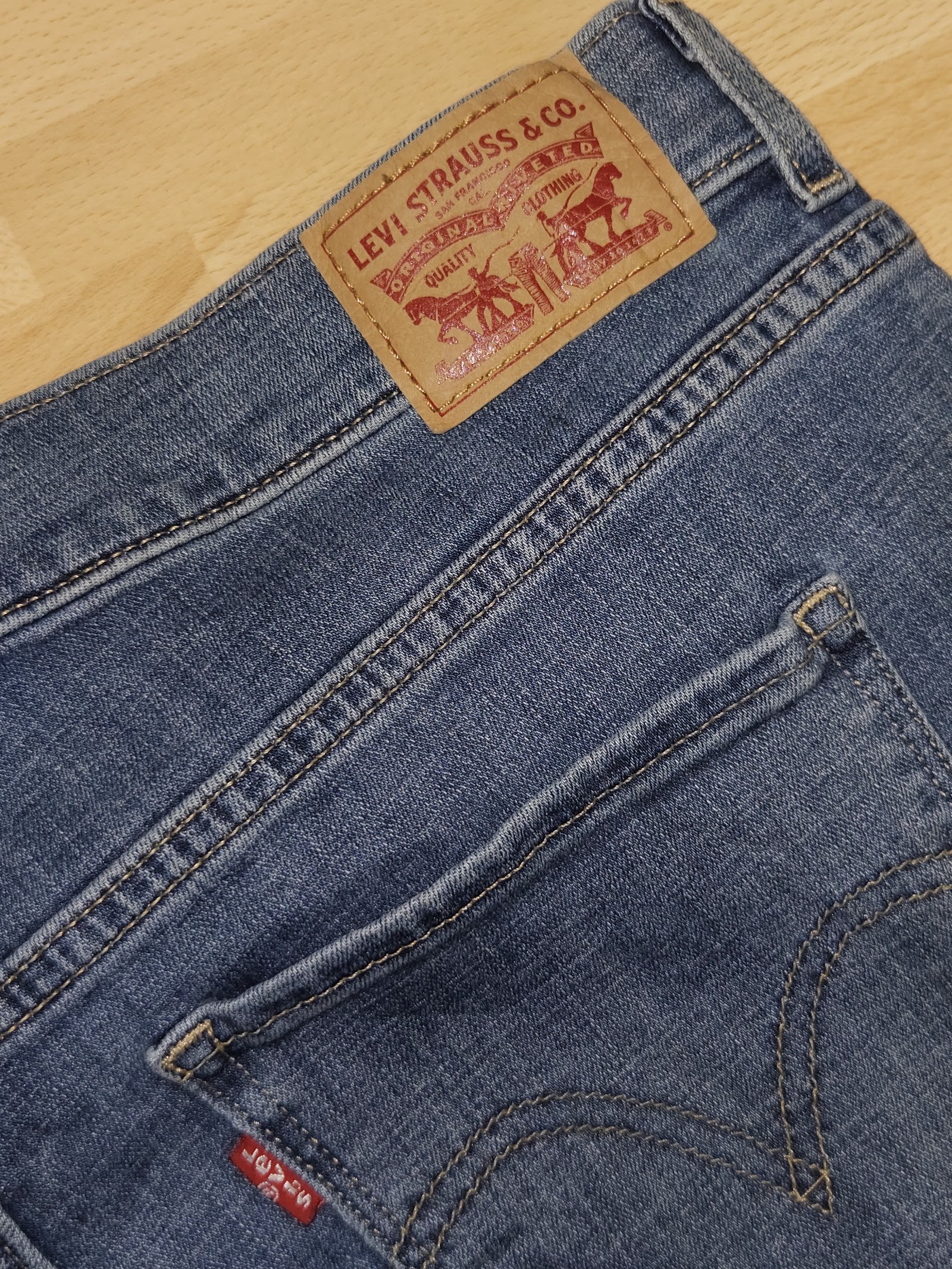 Genuine Levi's Classic Capri Mid Blue Jeans, 14 / W32, photo 3