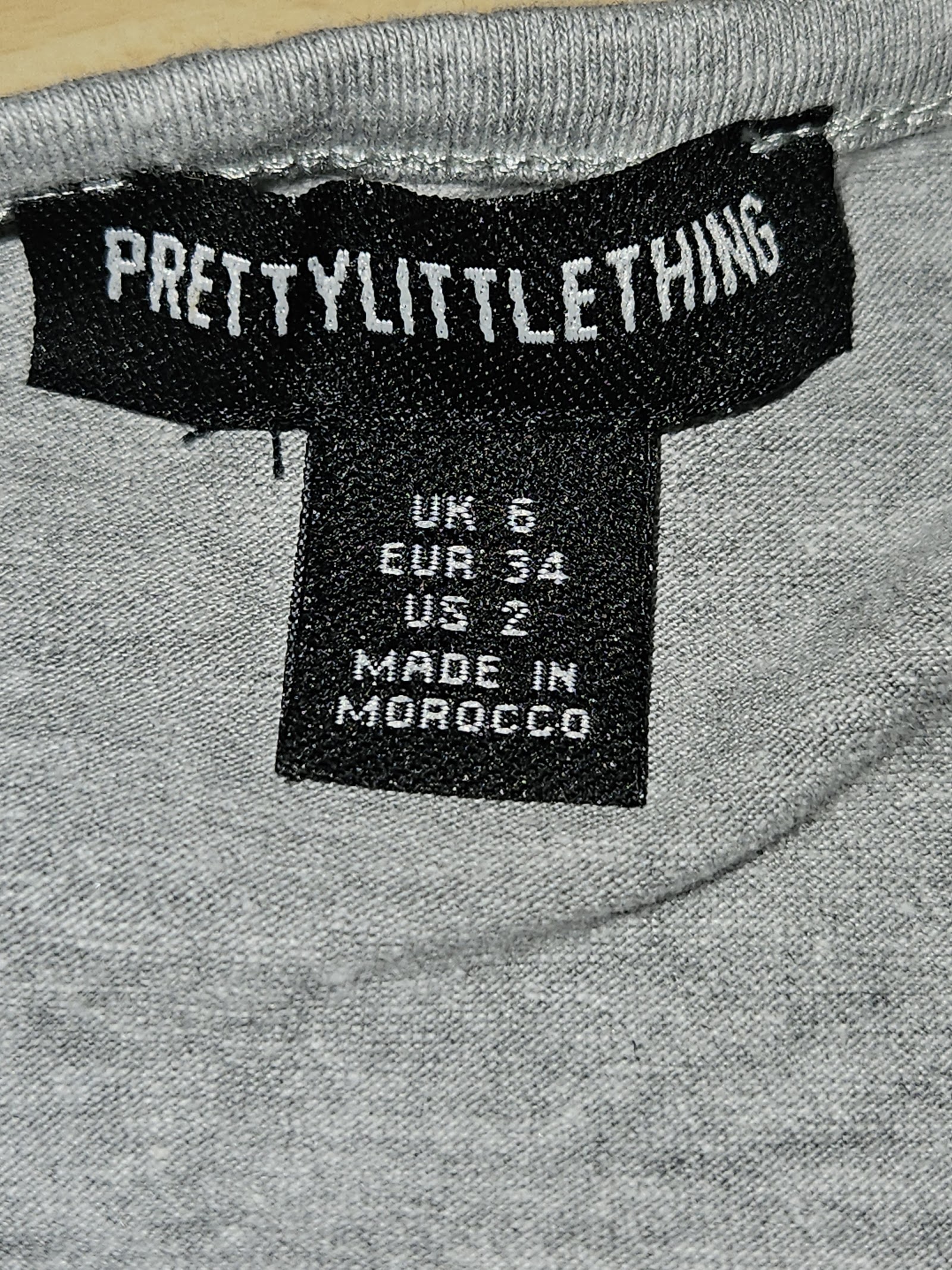 Genuine PrettyLittleThing Women's Grey T-Shirt UK 8 Small, UK 8 / S, photo 2