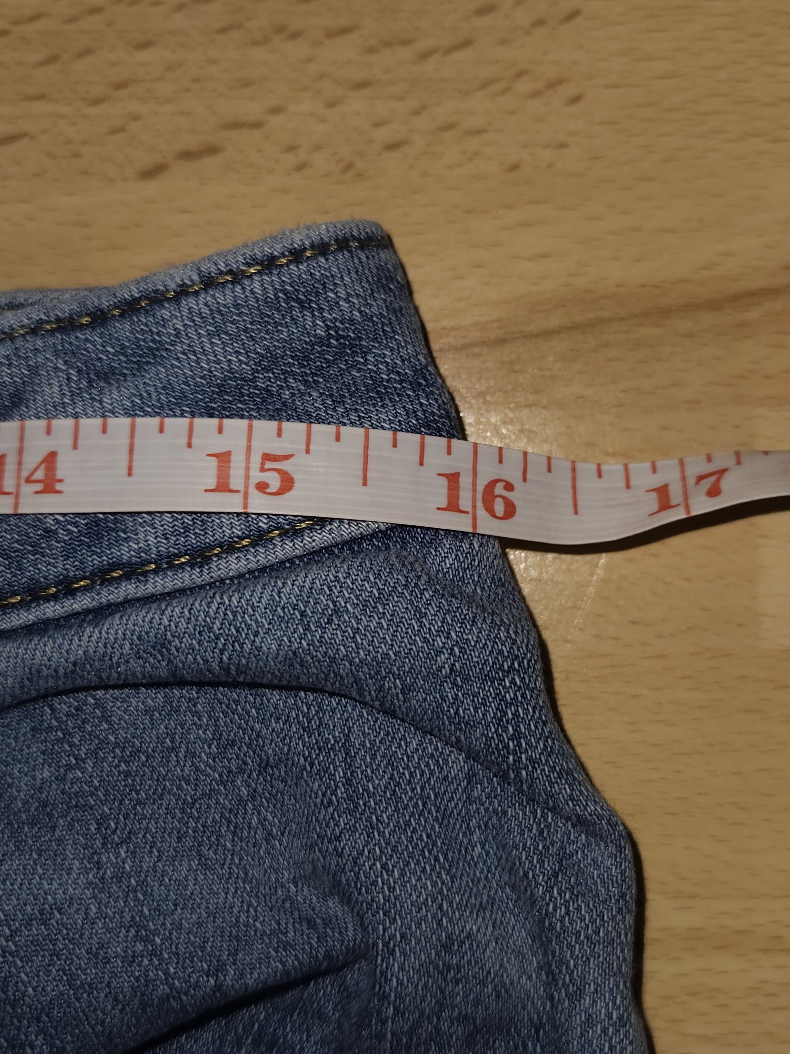 Genuine Lee Relaxed Fit Mid Rise Raw Hem Cropped Jeans, Measured W32 approx., photo 4