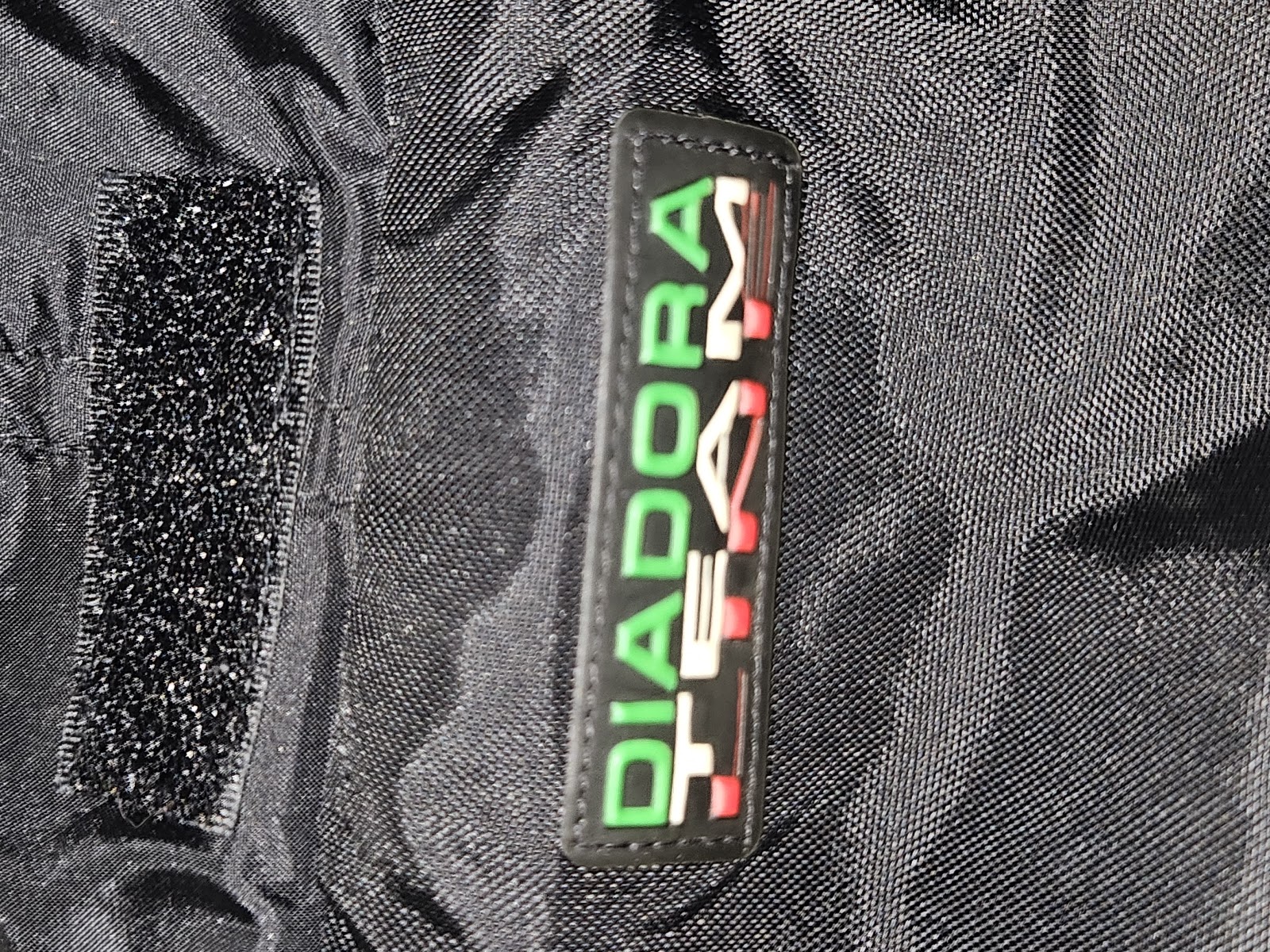 Genuine Diadora Black Hooded Lightweight Windbreaker Jacket, L, photo 6