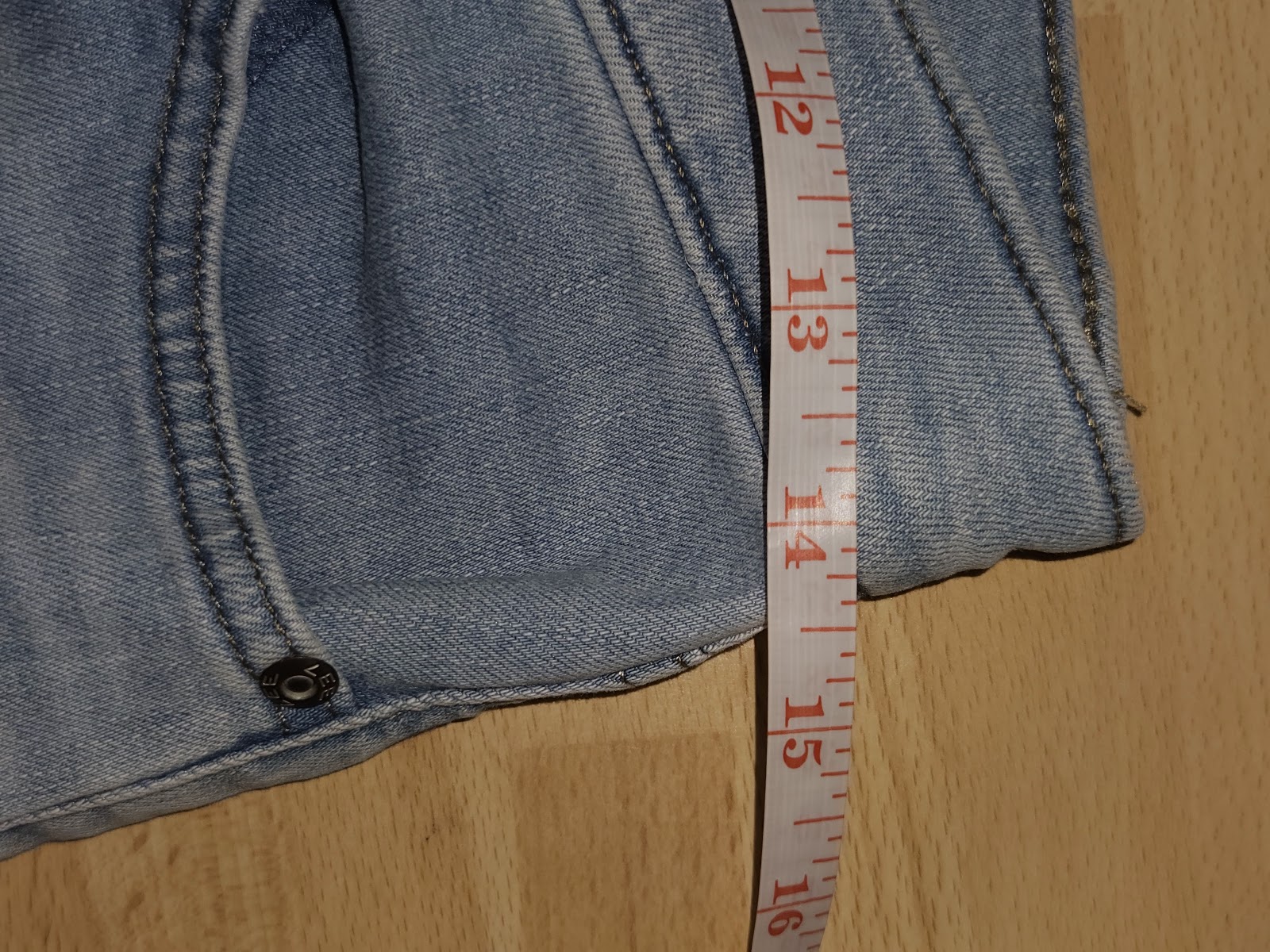 Genuine Lee Light Blue Raw Hem Cropped Jeans, Measured W29 approx., photo 5