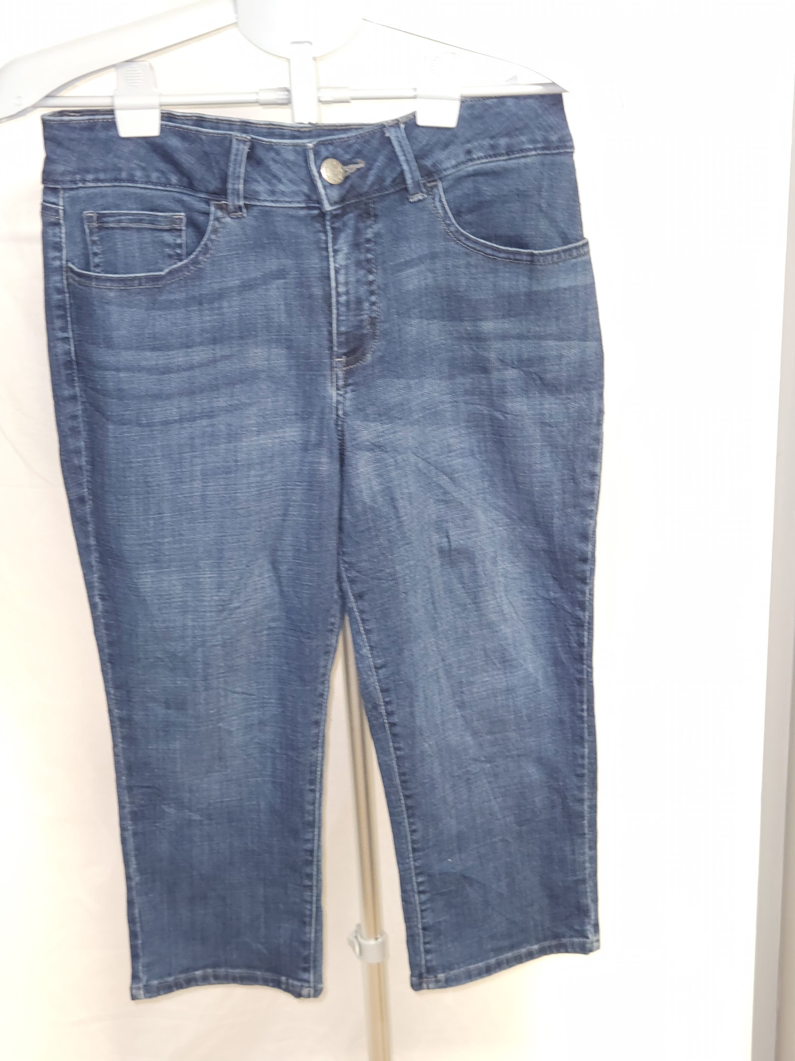 Riders by Lee Mid Rise Dark Blue Capri Jeans