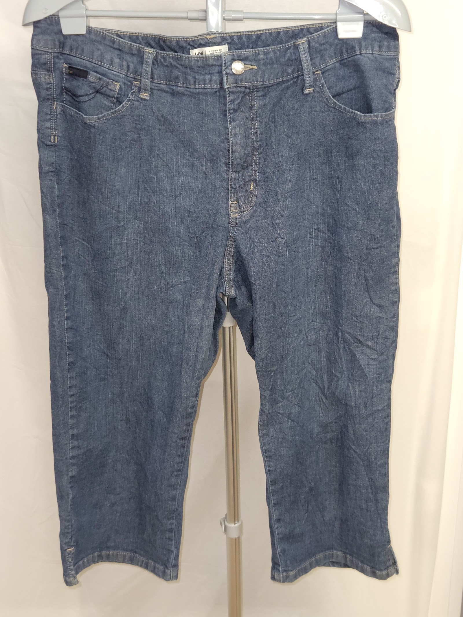 Lee Women's Lower Waist Cropped Capri Jeans Size 18 Medium