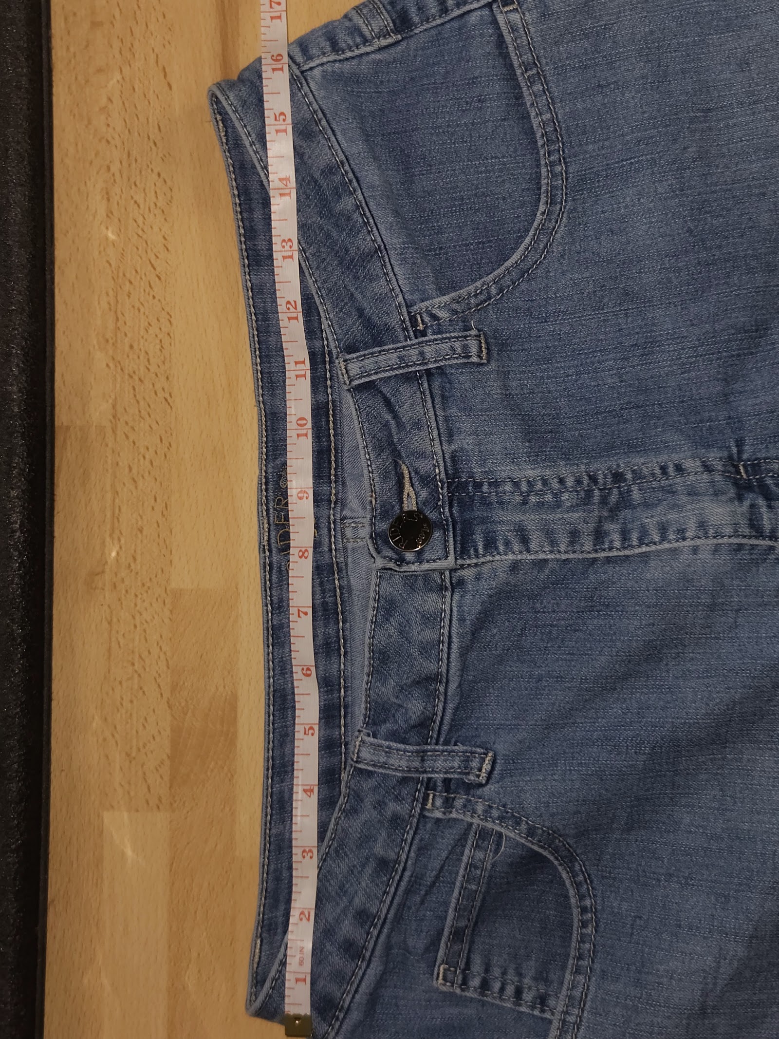 Genuine Riders by Lee Light Blue Capri Jeans, Measured W32 approx., photo 4
