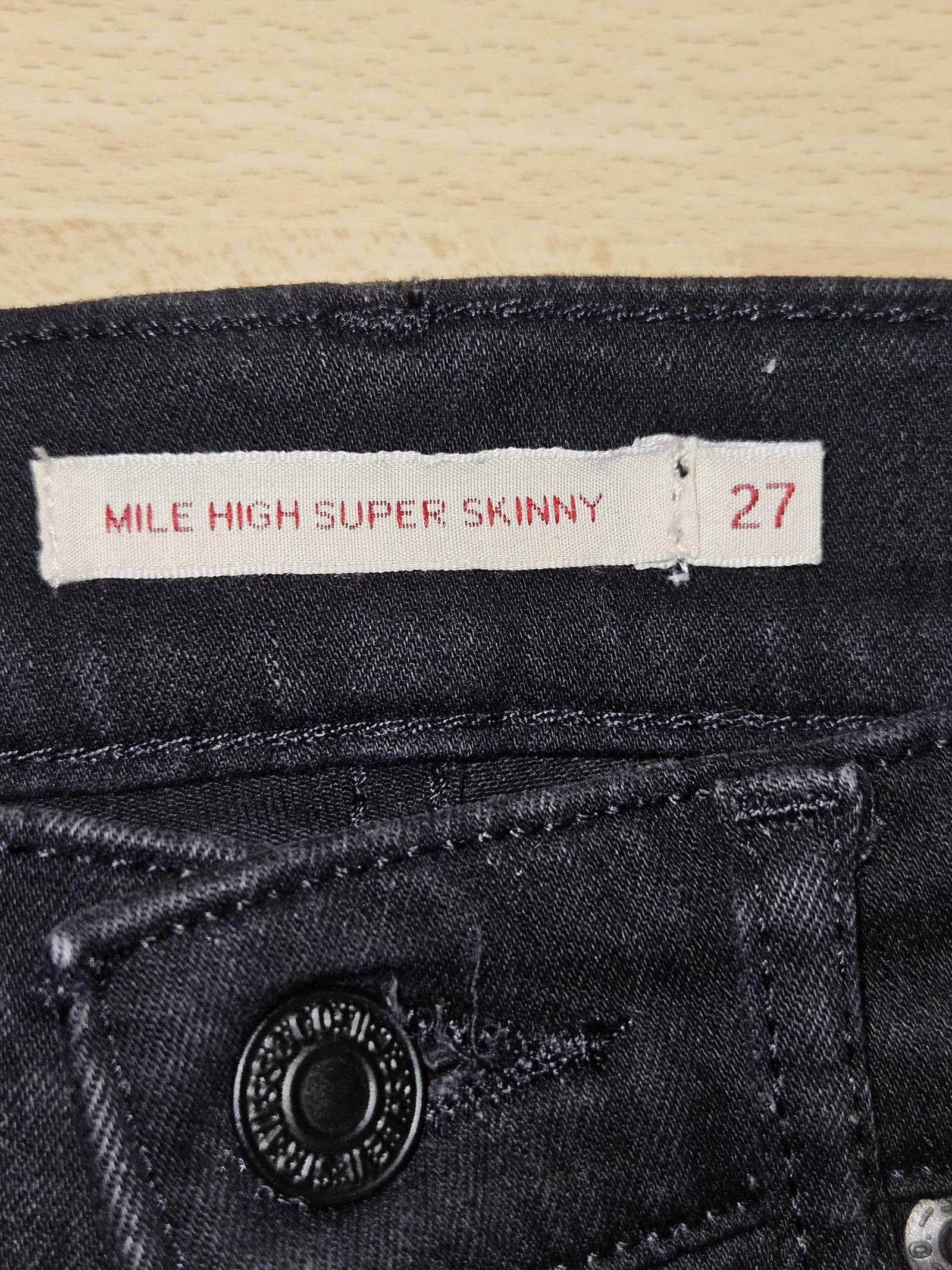 Genuine Levi's Mile High Super Skinny Black Jeans, W27 L30, photo 4