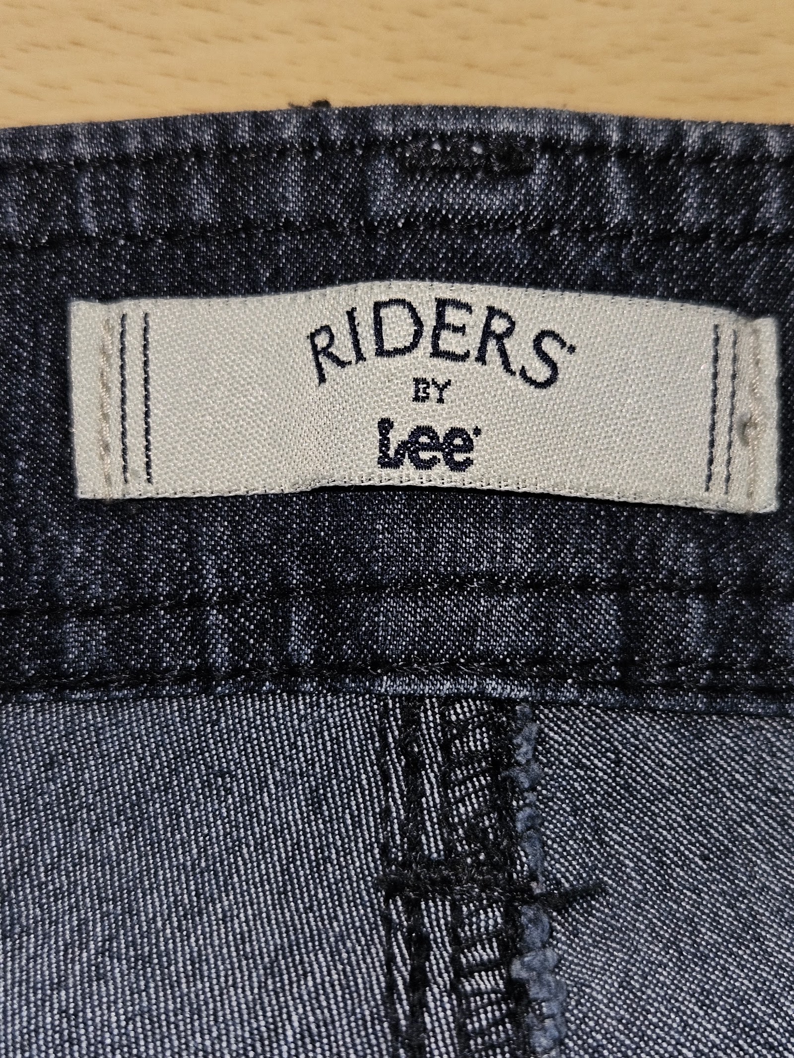 Genuine Riders by Lee Women's Cargo Capri Jeans Size 16 Medium, 16 Medium, photo 3