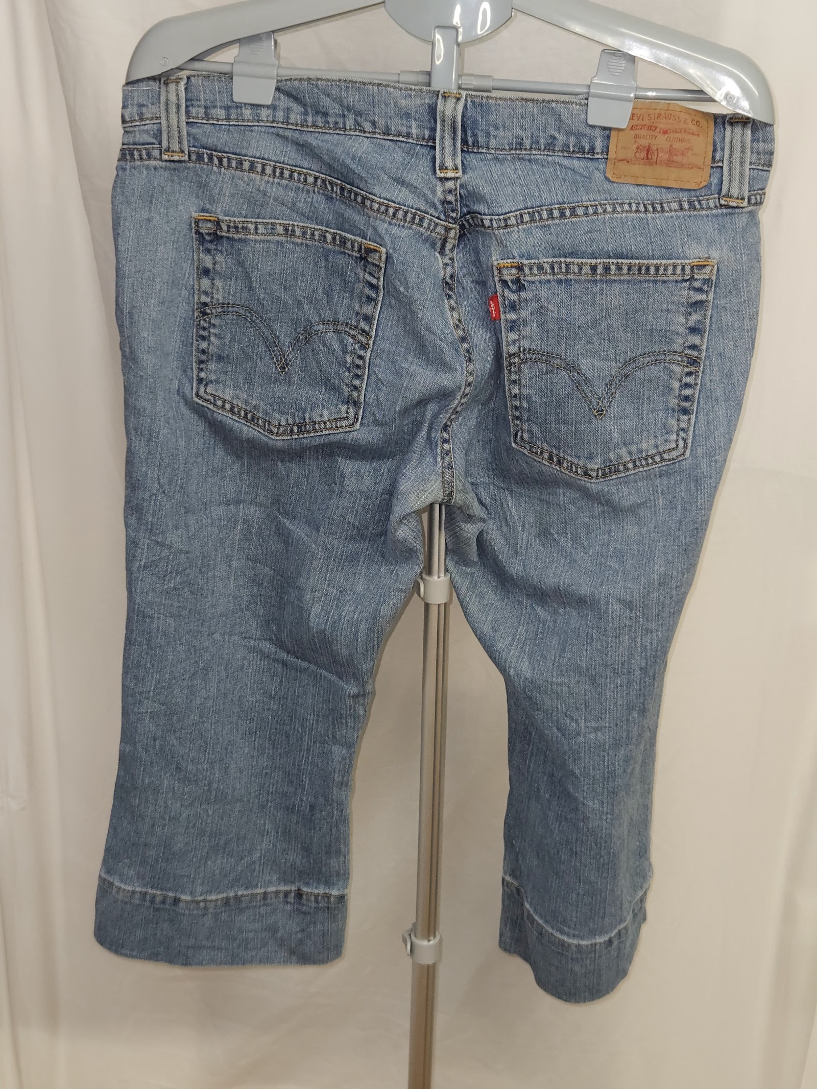 Genuine Levi's Low Slouch Stretch Cropped Capri Jeans, 15 JR, photo 2