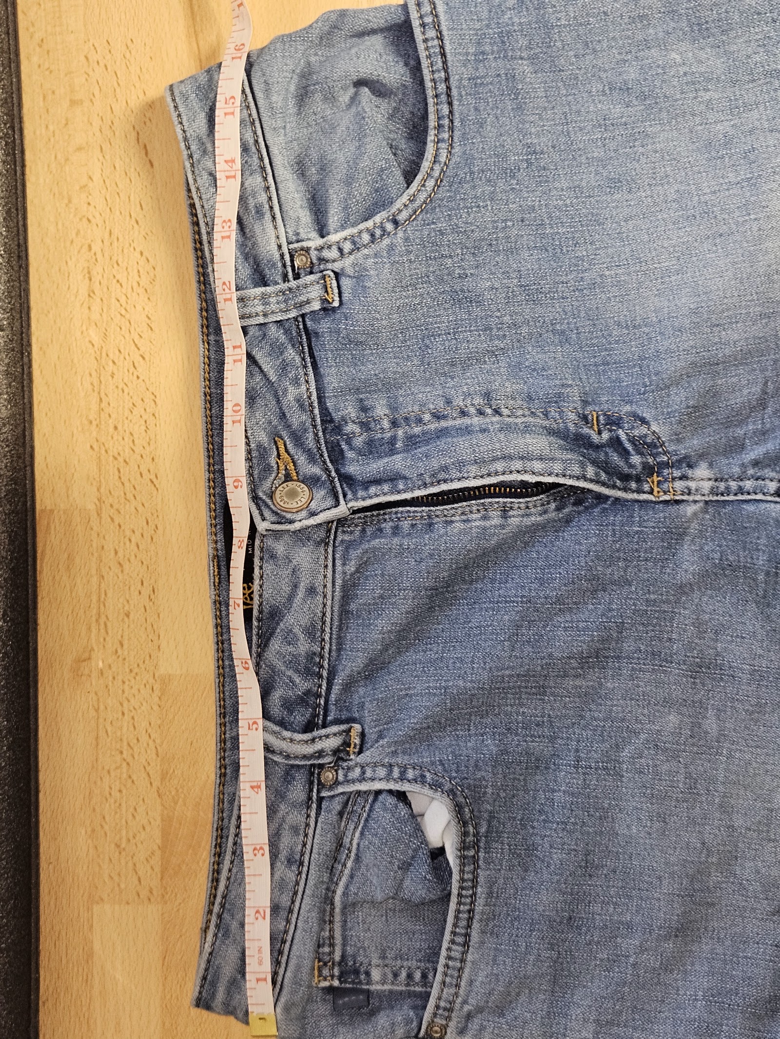 Genuine Lee Relaxed Fit Mid Rise Raw Hem Cropped Jeans, Measured W32 approx., photo 5