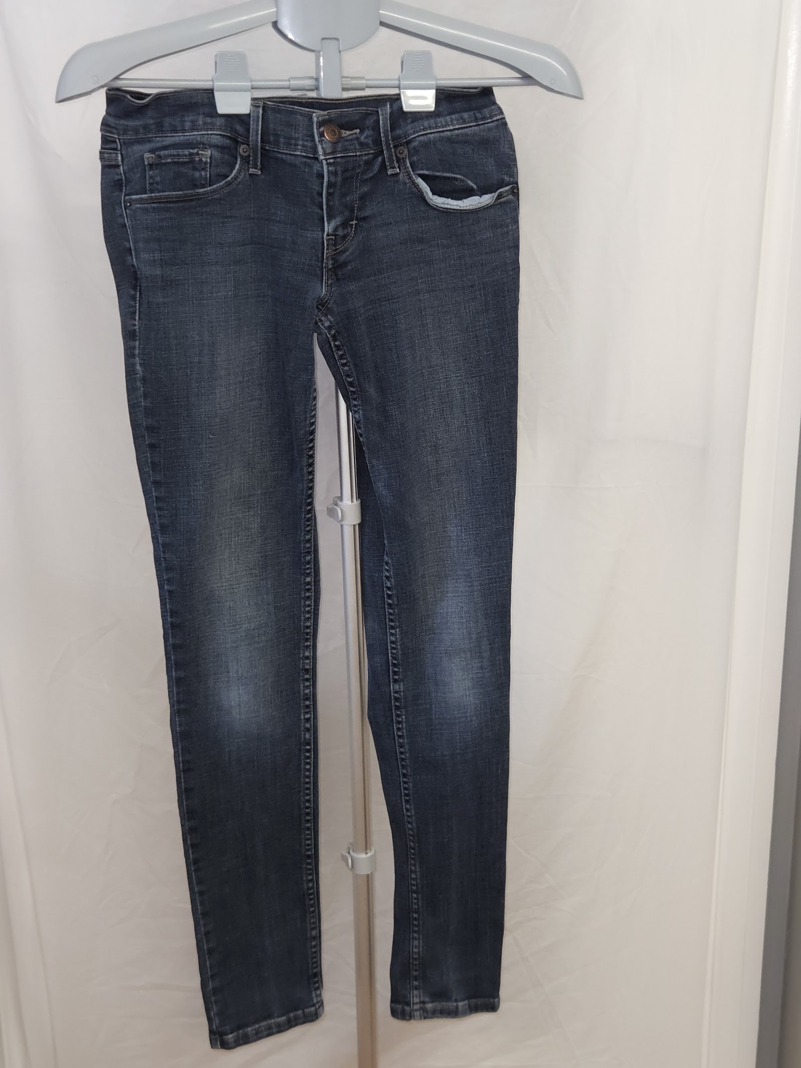 Levi's 524 Skinny Dark Blue Jeans Size 26, size 26