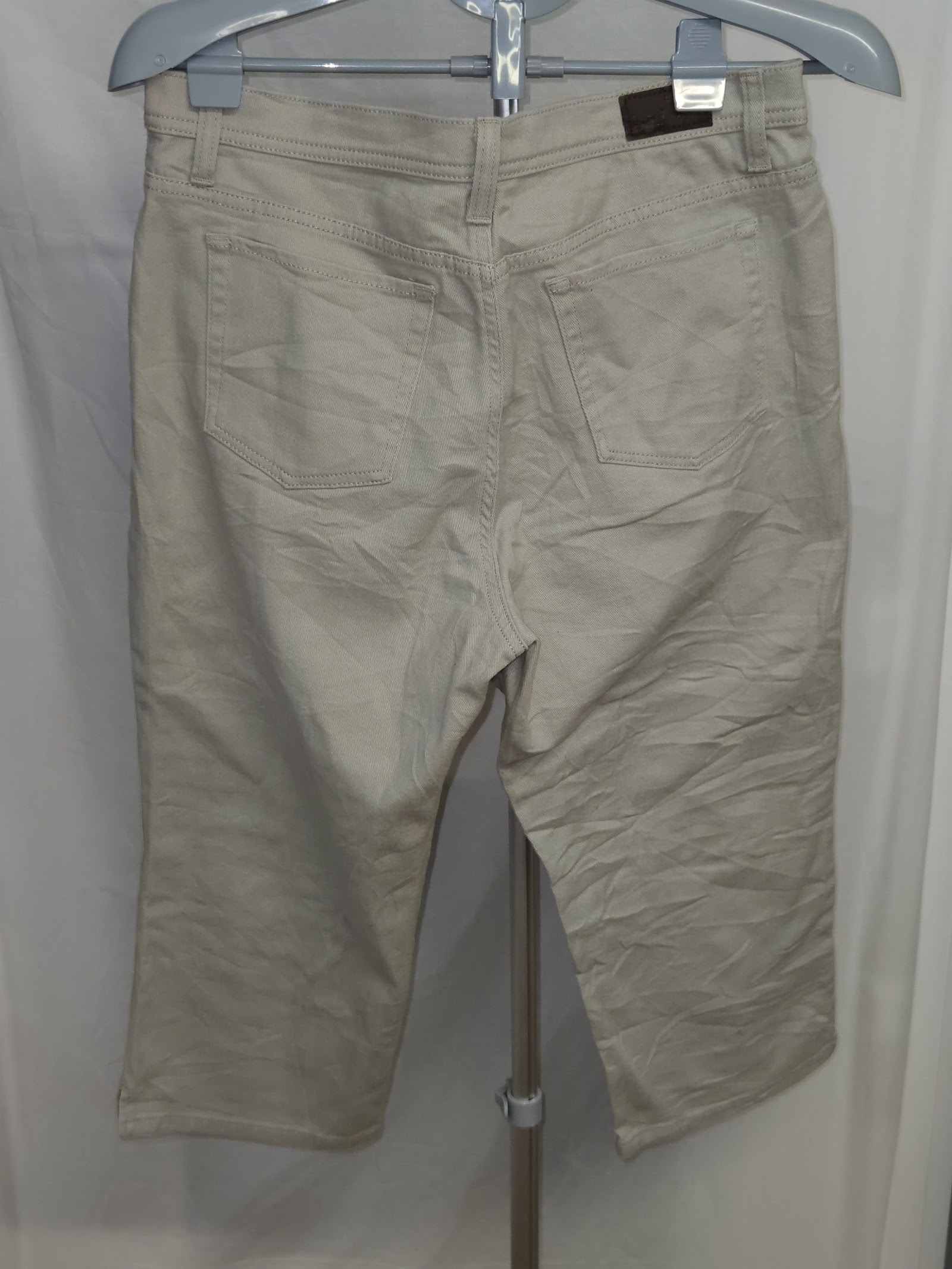 Genuine Lee Light Stone Classic Fit Capri Jeans, 12 Medium, photo 2