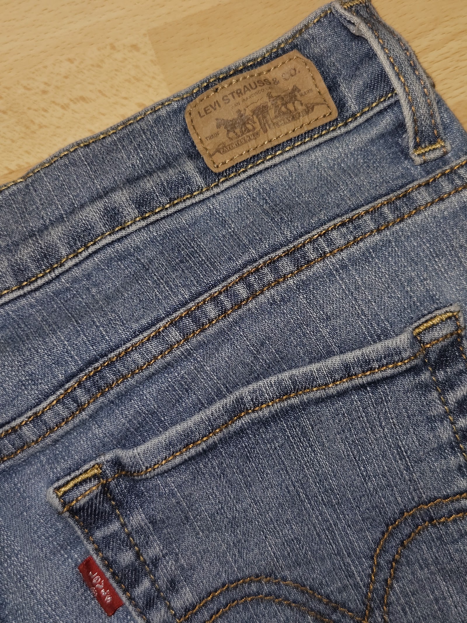 Genuine Levi's Perfectly Slimming 512 Boot Cut Light Blue Jeans, 12 Short, photo 3